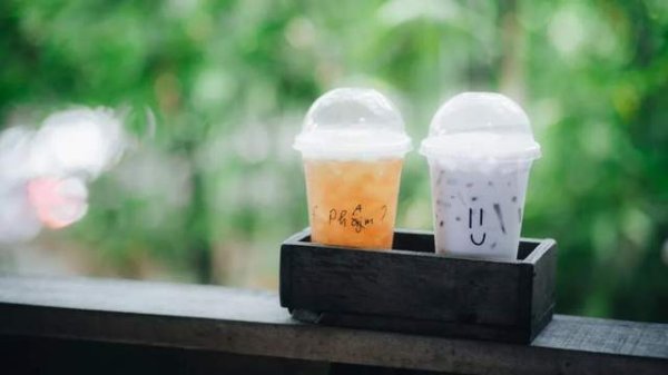 启兴网 外卖大战，喂饱新茶饮六小龙